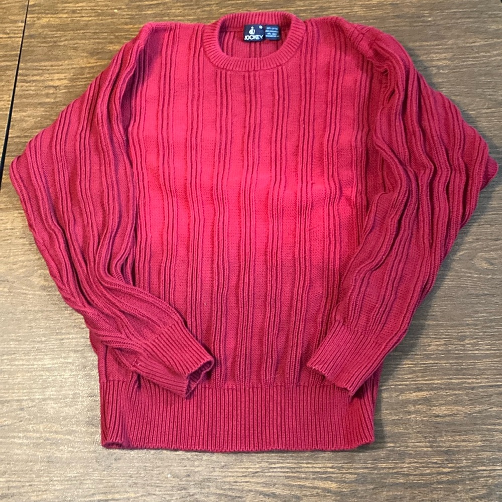 Crew neck Medium 100% Cotton Sweater. Jockey Internationa. Red.
